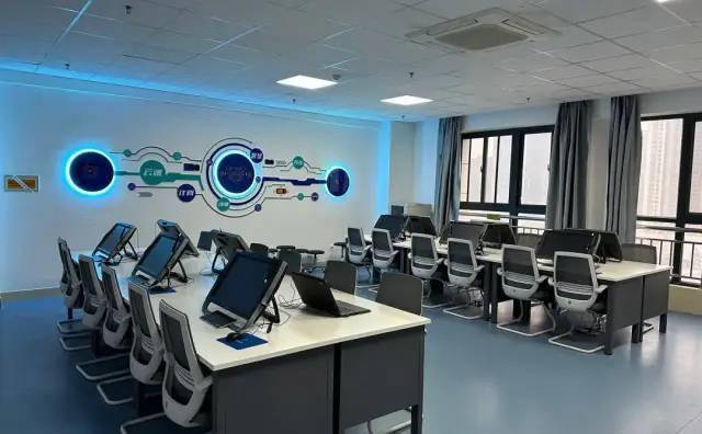 信息技术开发哪家强？陕西交院专业教学展锋芒